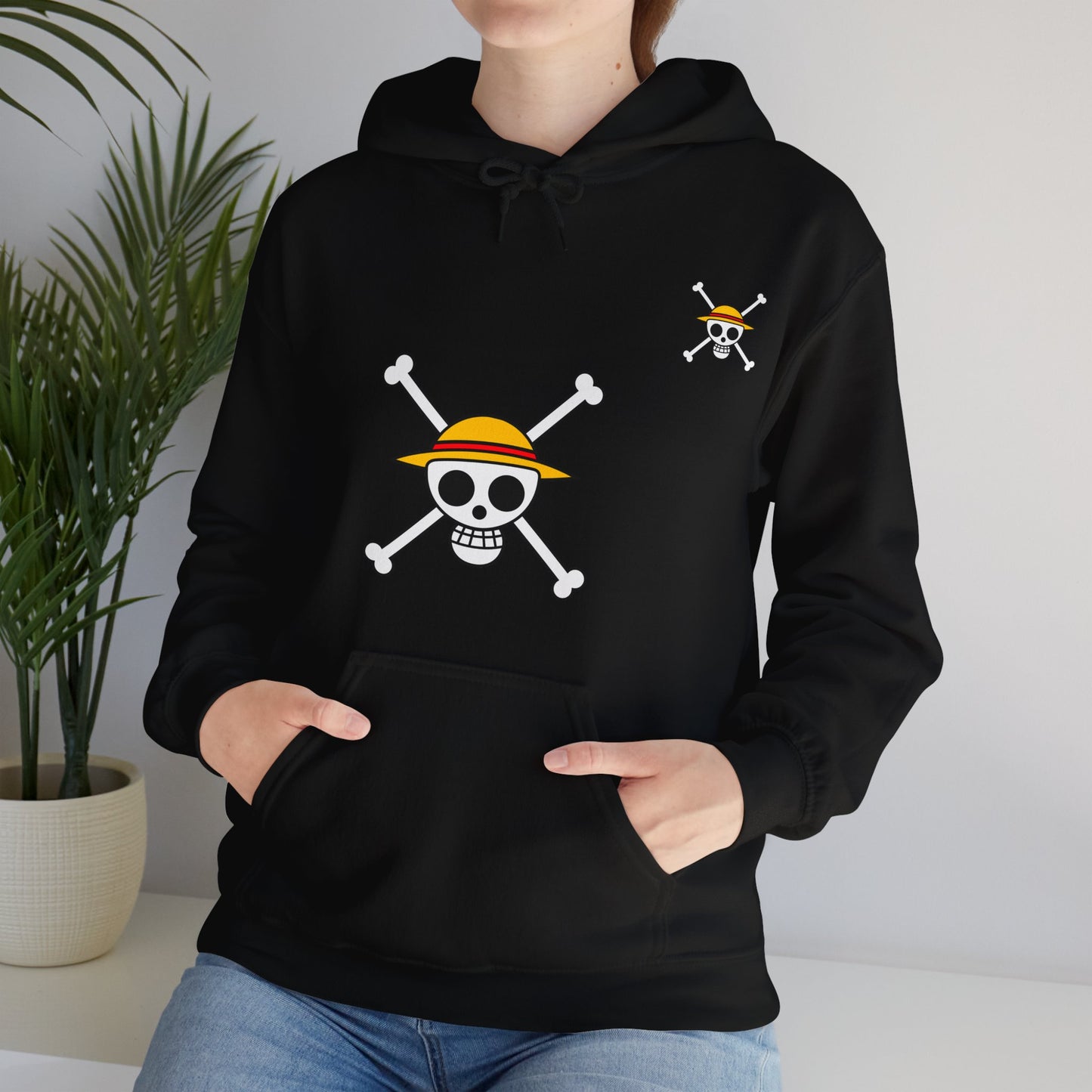One Piece - Straw Hat Pirates Unisex Heavy Blend™ Comes In Multiple Colours